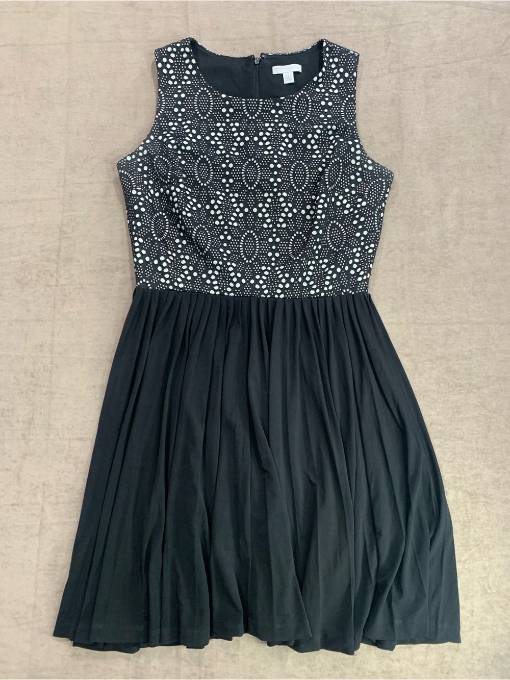 New York and Company Black and White Lace Midi Dress Size 10 EUC